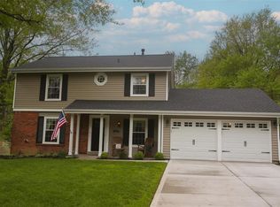 829 Garonne Dr, Ballwin, MO 63021