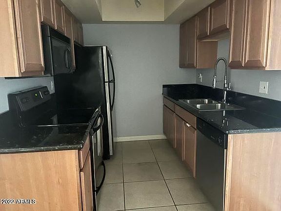 4th image of 740 W Elm St Unit 249