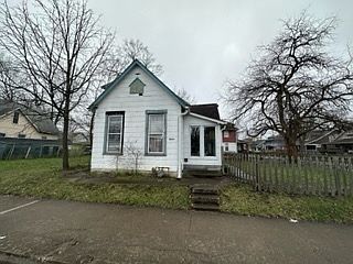 1st image of 3107 E New York St
