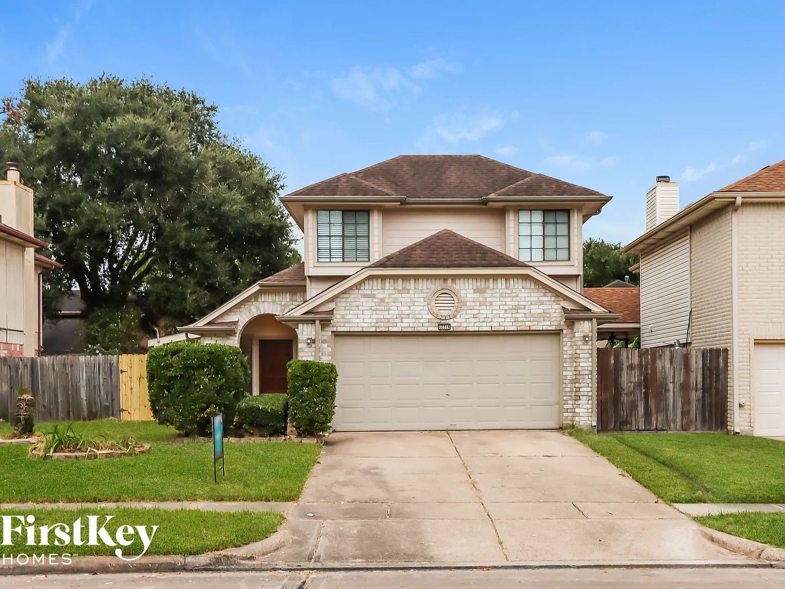 4 bed, 2.0 bath, 1977 sqft, $2,360 — Photo 1