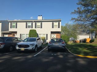 14 Dogwood Ct, Jamesburg, NJ 08831