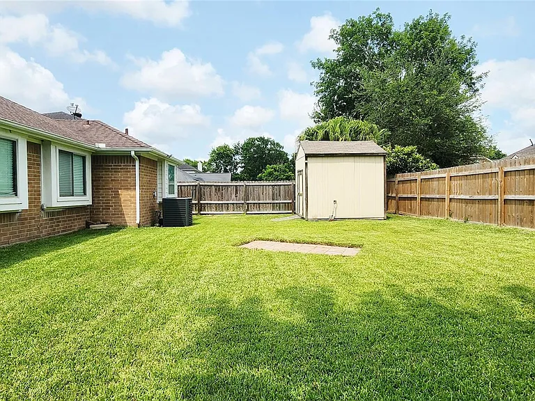 213 Mango St — Photo 39