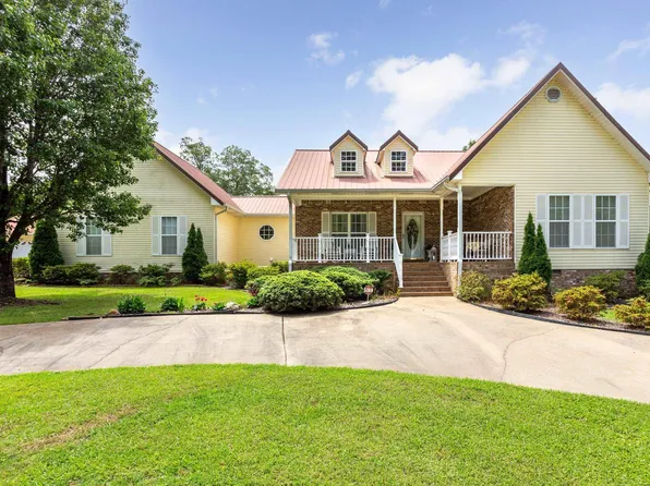 20 Heatherwood Dr, Talladega, AL 35160