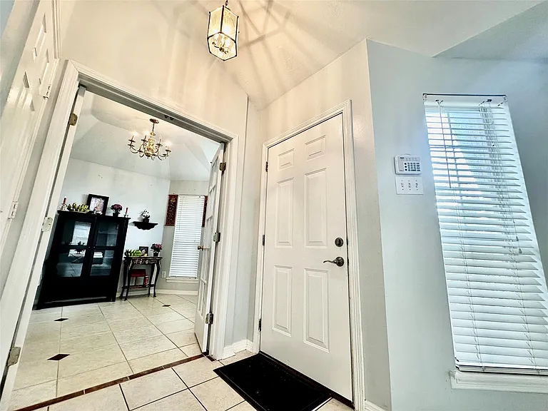 11036 Mistic Moon Ct — Photo 5