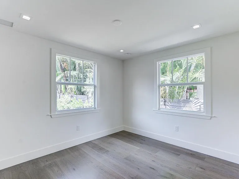 833 Ardmore Rd — Photo 28