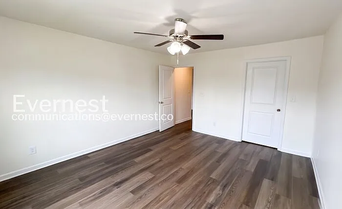 2370 Tournament Dr — Photo 14