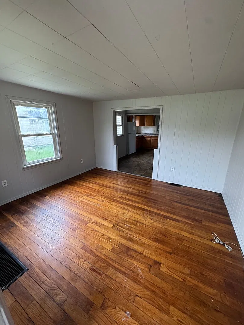 3808 Eastway Dr. — Photo 2