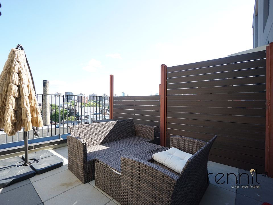 1st image of 33 Little Nassau St #811