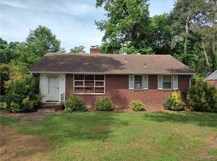 438 Pine Ridge Rd, Petersburg, VA 23805