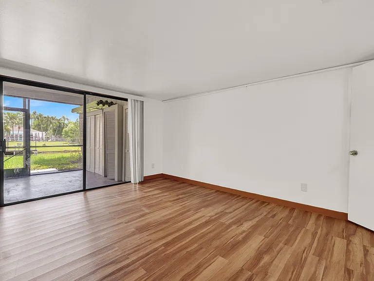 100 Sparrow Dr #13-1 — Photo 17