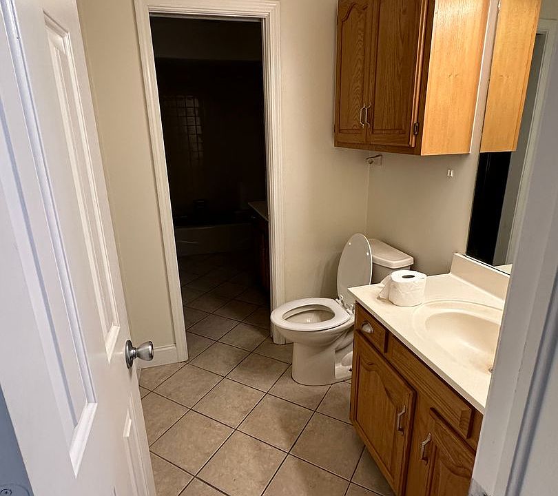 1st image of 1338 E 58th St #1348