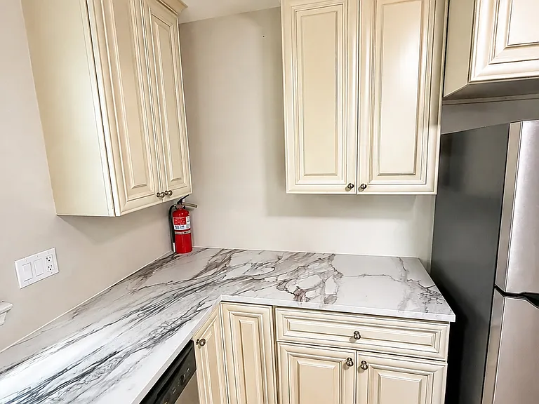 22 Springbrook Rd — Photo 10