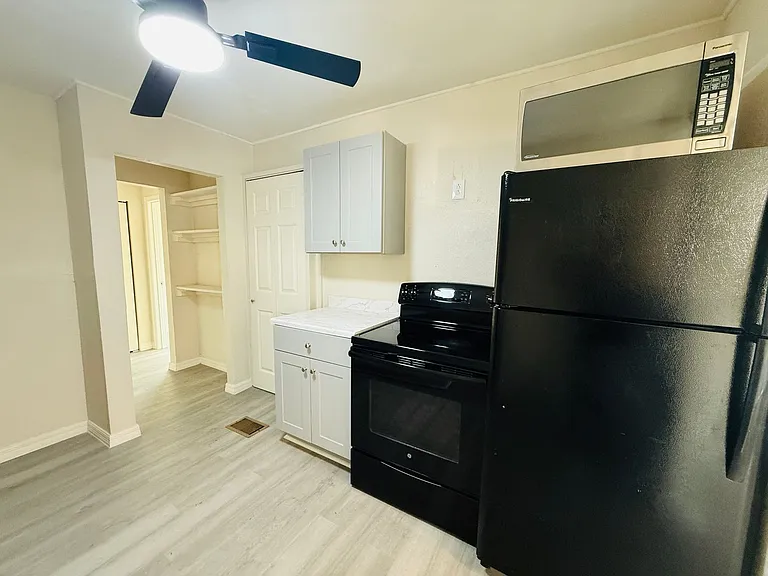 4010 Miramar Way S — Photo 19