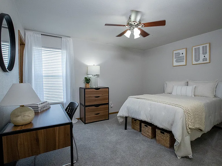 5149 Commercial Dr — Photo 4