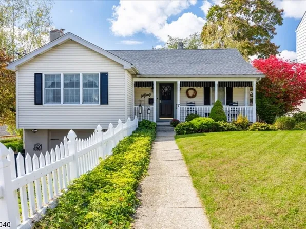 7 S Pickel Ave, Washington Boro, NJ 07882