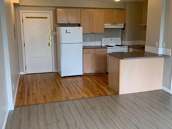 4th image of 9730 106th St NW #501