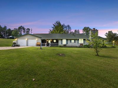 6229 N Lake Rd, Six Lakes, MI, 48886