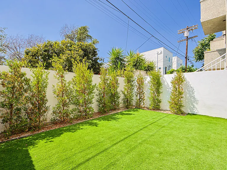 5233 Satsuma Ave — Photo 48