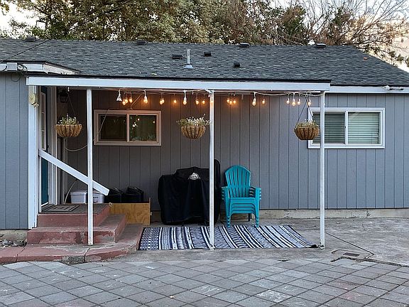 5th image of 1328 Wright Ave
