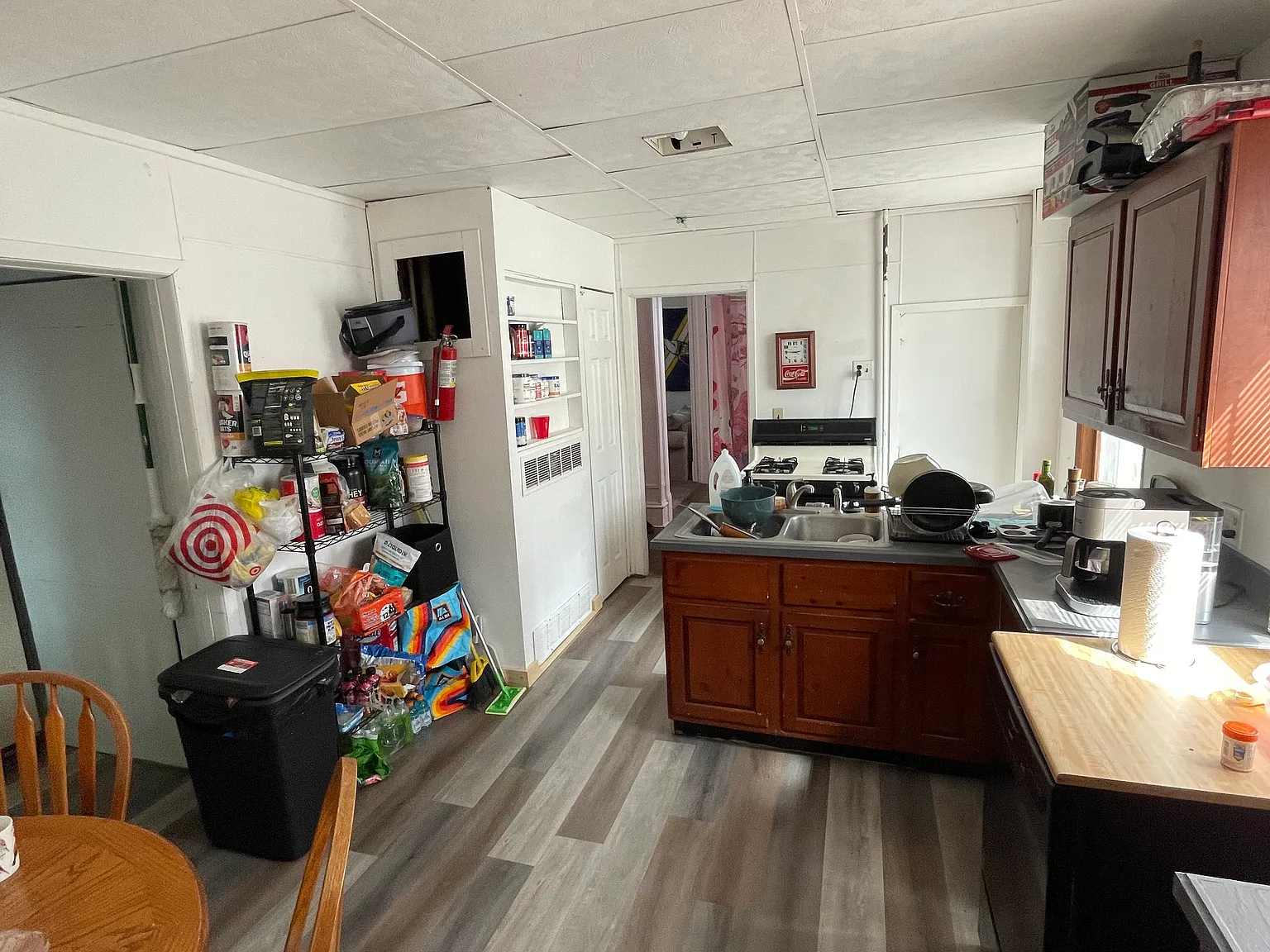4 bed, 1.5 bath, 1500 sqft, $1,800 — Photo 3