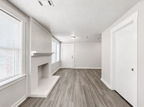 727 Culbertson Dr #212 Photo 1