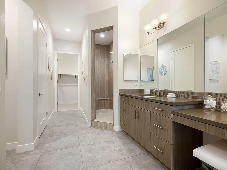 502 Retreat Cir — Photo 25