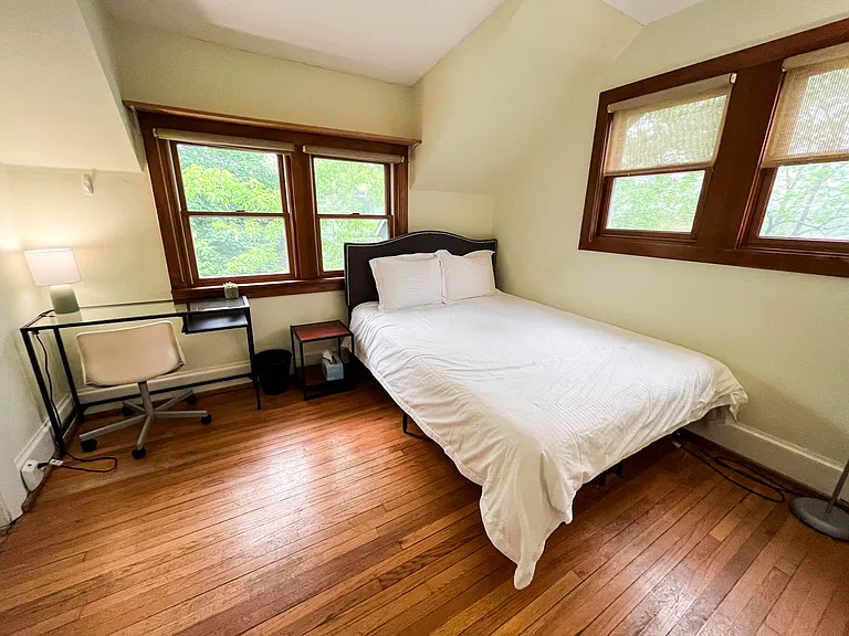 110 Linden Ave — Photo 14