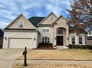 6911 W Shadow Valley Rd, Rogers, AR 72758