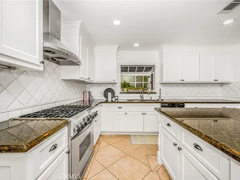 1800 Glenwood Ln — Photo 20