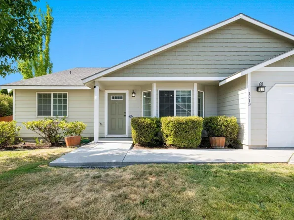 1713 W 39th Ave, Kennewick, WA 99337