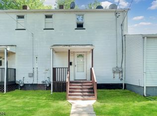 26 Mount Washington Dr, Clifton, NJ 07013