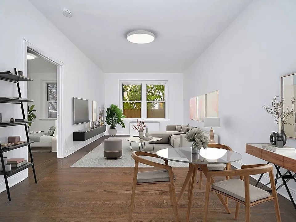 1st image of 136 Hicks St APT 4