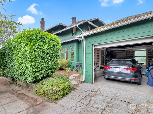 2002 10th Avenue E, Seattle, WA 98102