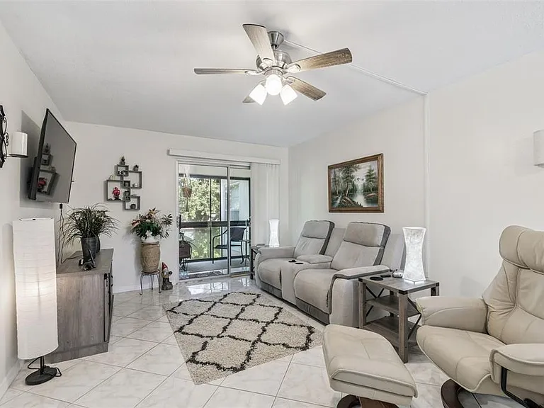2750 E Bay Dr #12B — Photo 13