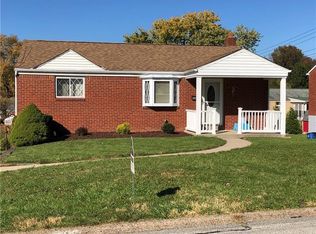 5352 Meadowcrest Rd, Pittsburgh, PA 15236