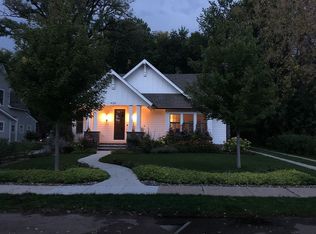 428 William St, Excelsior, MN 55331