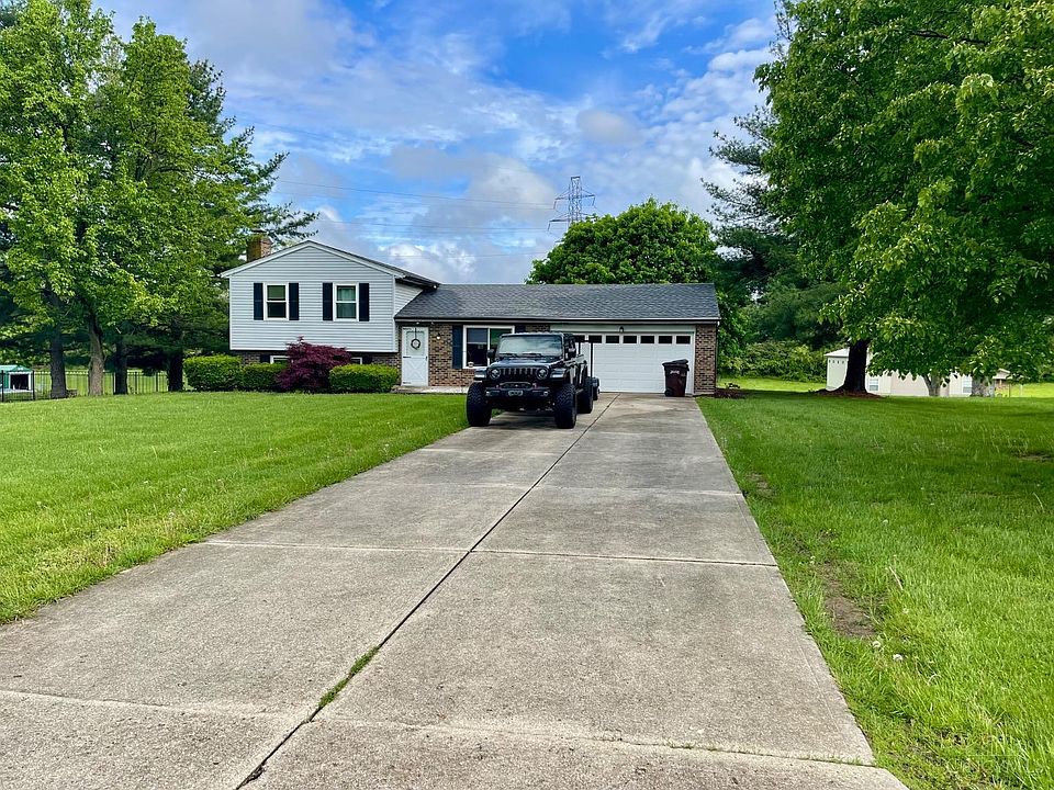 1st image of 3638 Gary Dr