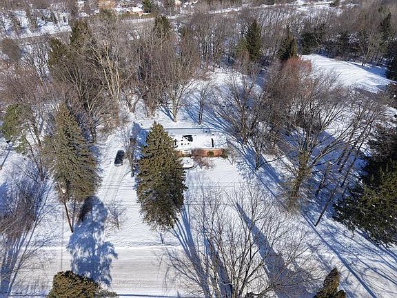 5th image of 1117 Avon Cir E