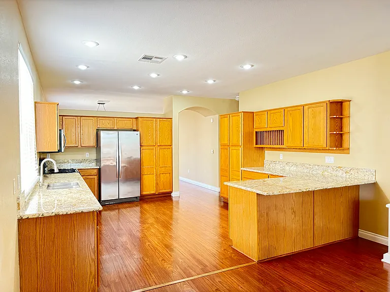 10724 Windrose Point Ave — Photo 23