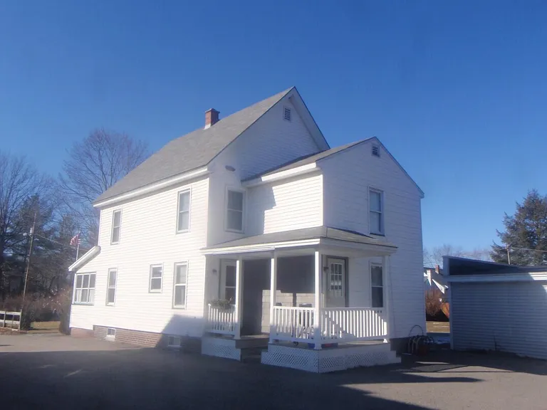 51 Ashuelot St — Photo 2