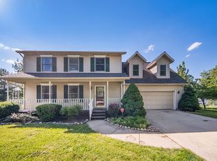 1511 Wood Ct, Saline, MI 48176