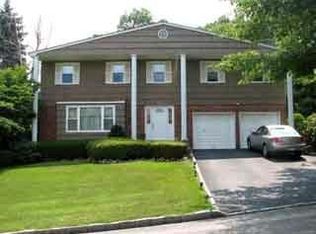 19 Roland Dr, White Plains, NY 10605