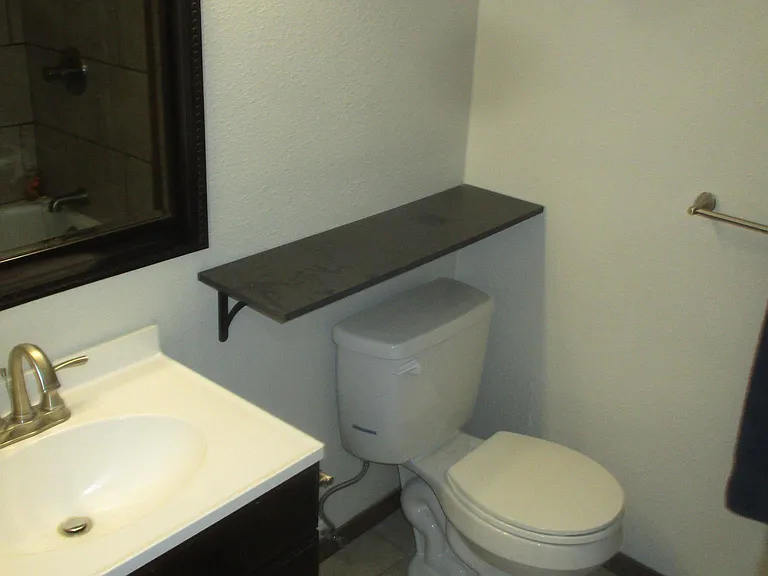 250 N Umpqua St — Photo 18
