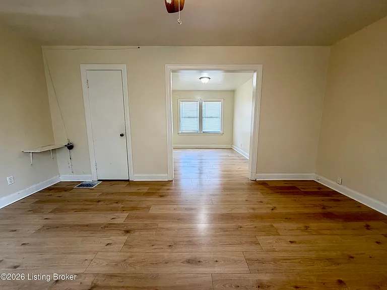 4309 Elliott Ave #4 — Photo 3