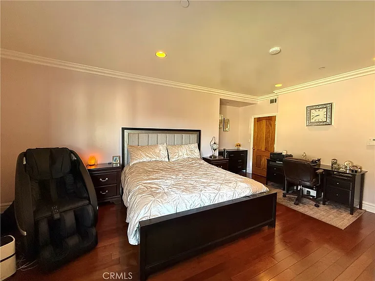 11989 Laurelwood Dr #1 — Photo 30
