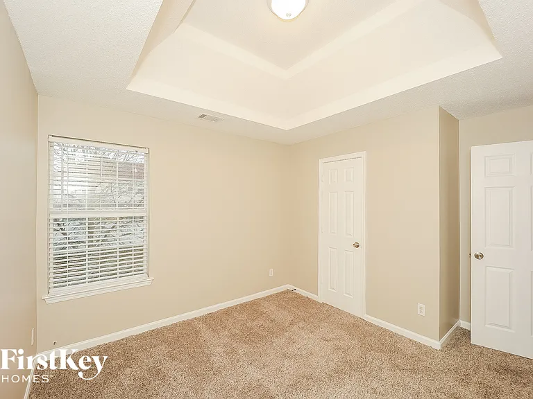 980 Brisley Cir — Photo 12