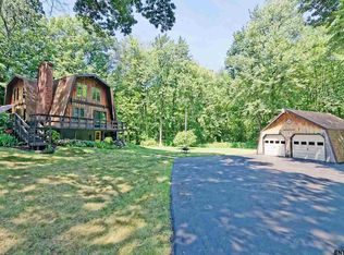 24 Ashdown Rd, Ballston Lake, NY 12019