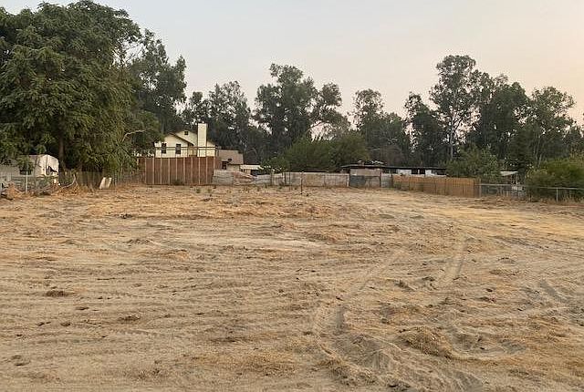 2nd image of 13255 Avenue 84