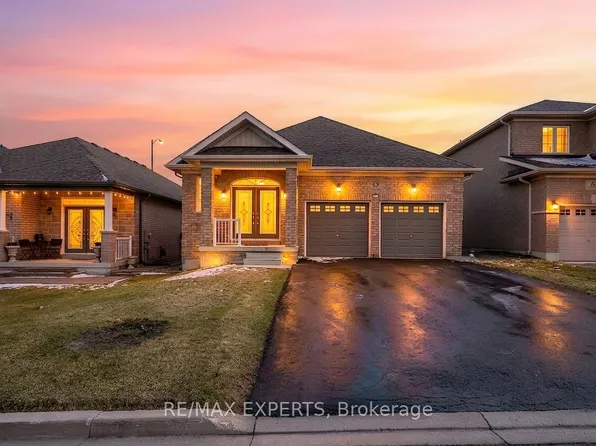 57 Hopkins Cres N, Bradford West Gwillimbury, ON L3Z 0R7
