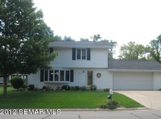 1411 Martin Rd, Albert Lea, MN 56007